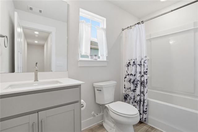 123 Ives Way, Piedmont, SC 29673