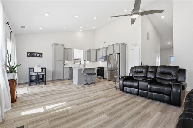 123 Ives Way, Piedmont, SC 29673