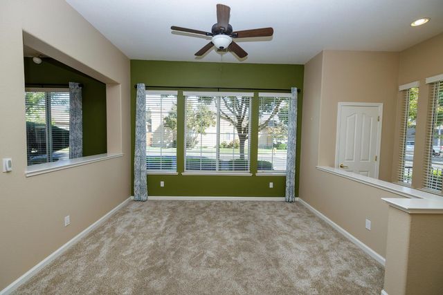 446 1St, Escalon, CA 95320