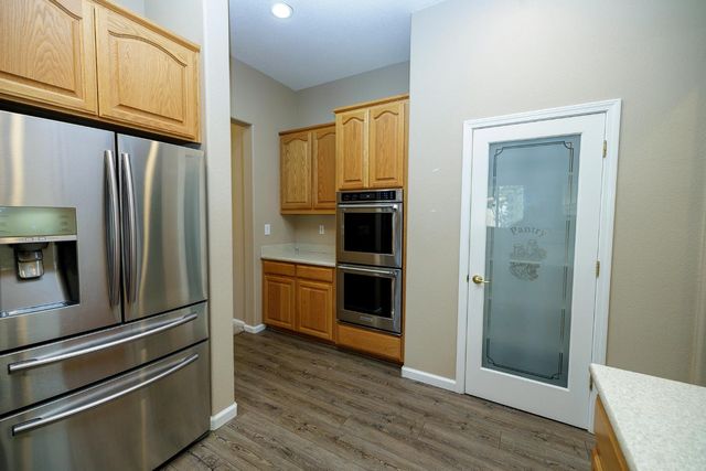 446 1St, Escalon, CA 95320