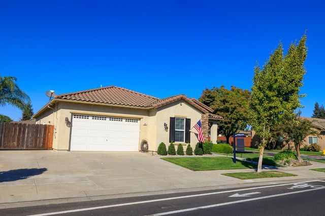 446 1St, Escalon, CA 95320