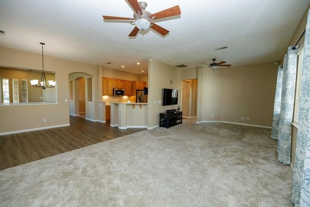 446 1St, Escalon, CA 95320