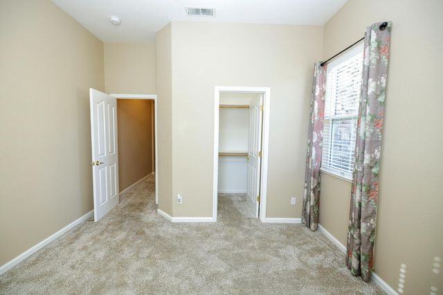 446 1St, Escalon, CA 95320