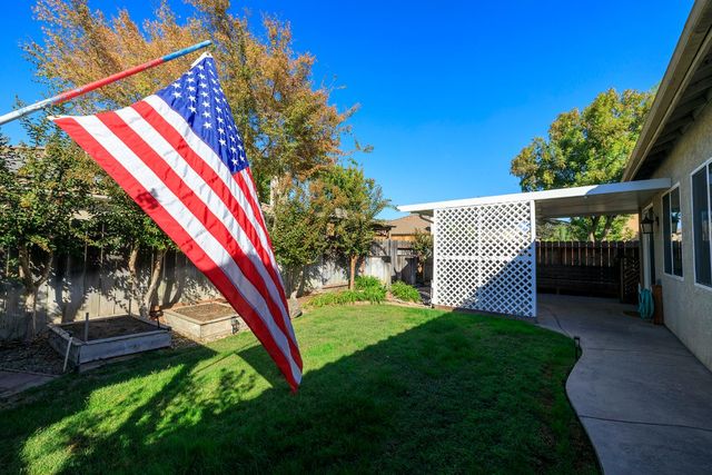 446 1St, Escalon, CA 95320