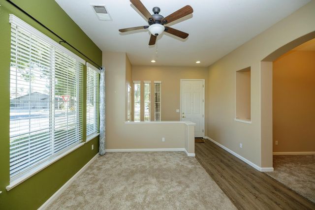 446 1St, Escalon, CA 95320