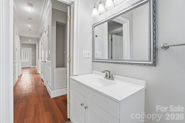 1940 S Mint Street, Charlotte, NC 28203