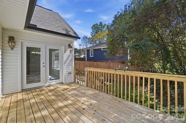 1940 S Mint Street, Charlotte, NC 28203