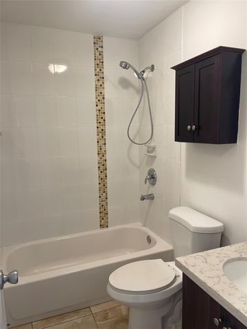 13761 Newport Manor, Davie, FL 33325