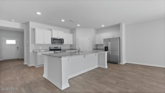 212 Castle Hill Drive, Yemassee, SC 29945