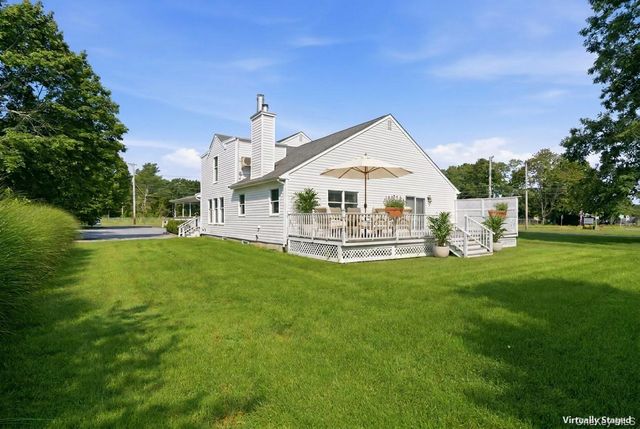250 Montauk Highway, East Moriches, NY 11940