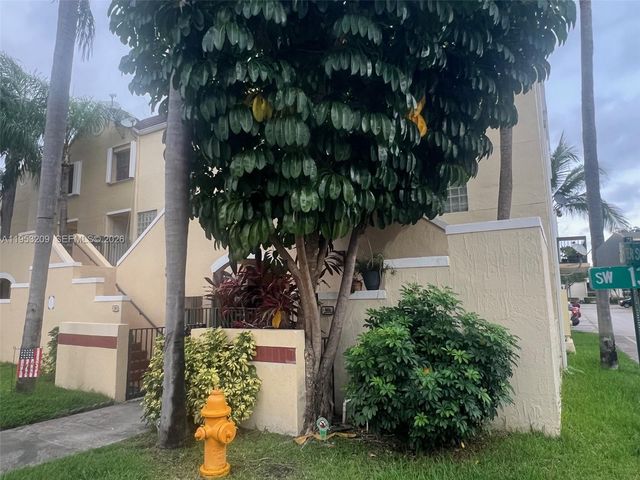 8831 SW 130th Pl 106, Miami, FL 33186