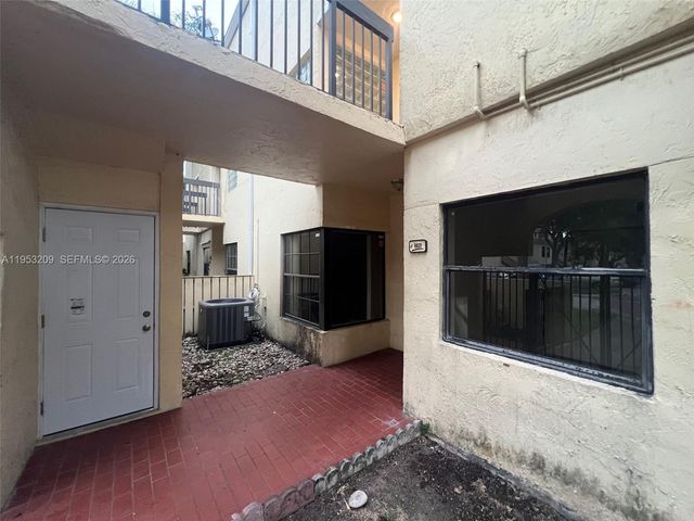 8831 SW 130th Pl 106, Miami, FL 33186