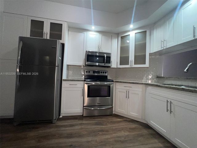 8831 SW 130th Pl 106, Miami, FL 33186