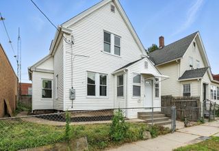 186 Suffolk St, Holyoke, MA 01140