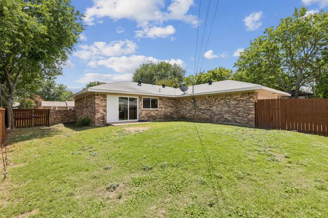 2405 Kentfield Drive, Plano, TX 75074