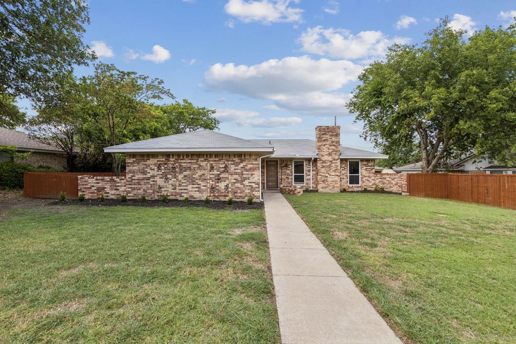 2405 Kentfield Drive, Plano, TX 75074