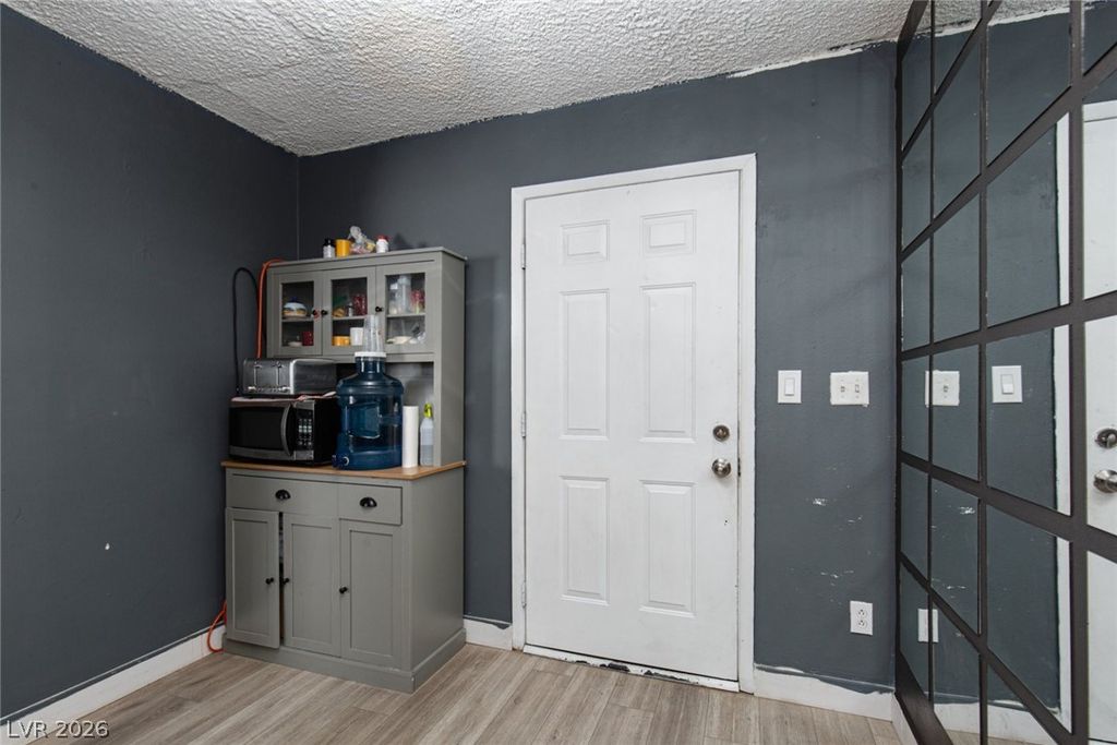 3040 Holly Hill Avenue, Las Vegas, NV 89104 — photo 4