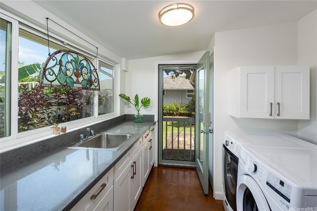 5645 Kawaikui Street, Honolulu, HI 96821