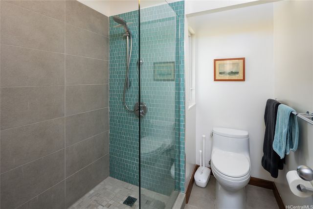 5645 Kawaikui Street, Honolulu, HI 96821