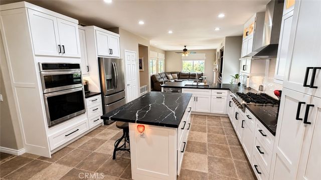 3294 Cashel, Corona, CA 92882