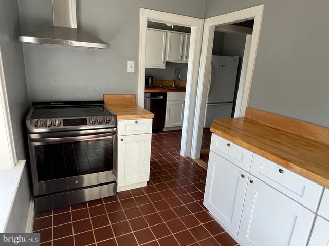 6146 WAYNE AVE #3, Philadelphia, PA 19144