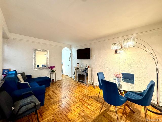 37-21 80th Street 1R, Jackson Heights, NY 11372