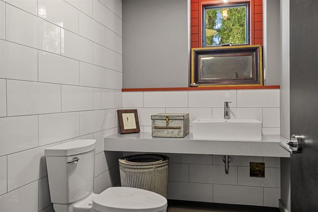 16175 Red Arrow Highway, Union Pier, MI 49129