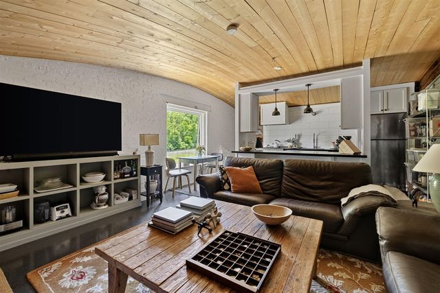 16175 Red Arrow Highway, Union Pier, MI 49129