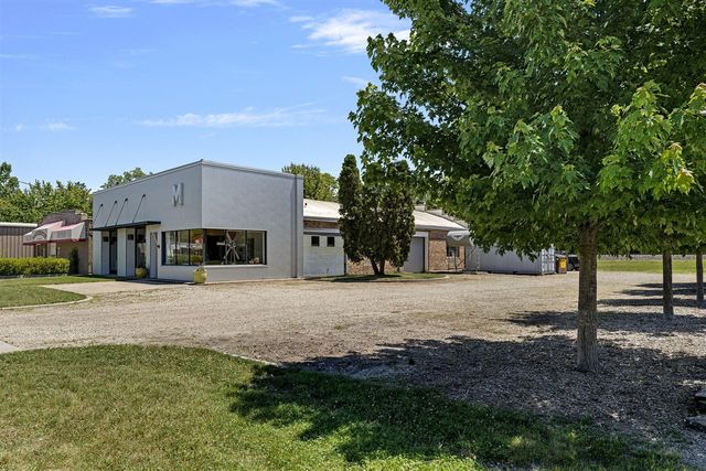 16175 Red Arrow Highway, Union Pier, MI 49129