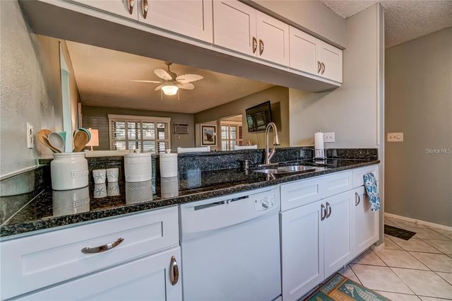111 AIRPORT AVENUE W 107, Venice, FL 34285