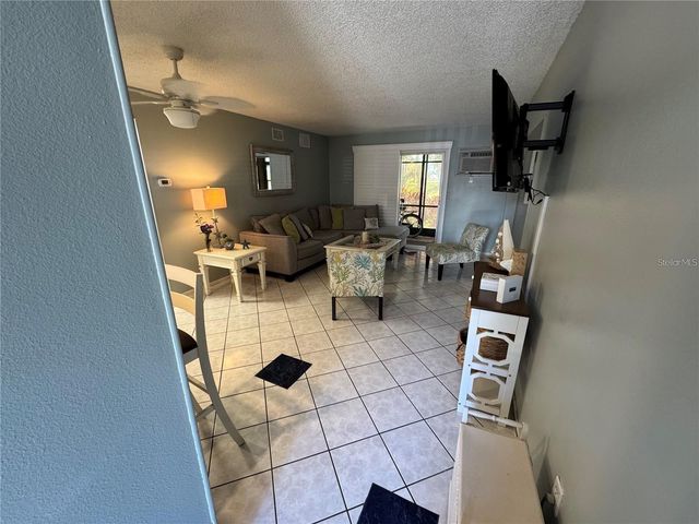 111 AIRPORT AVENUE W 107, Venice, FL 34285