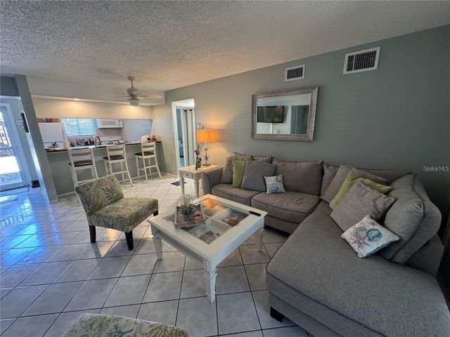 111 AIRPORT AVENUE W 107, Venice, FL 34285