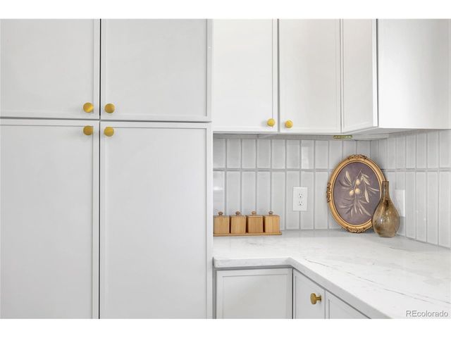 8273 Ammons Cir, Arvada, CO 80005