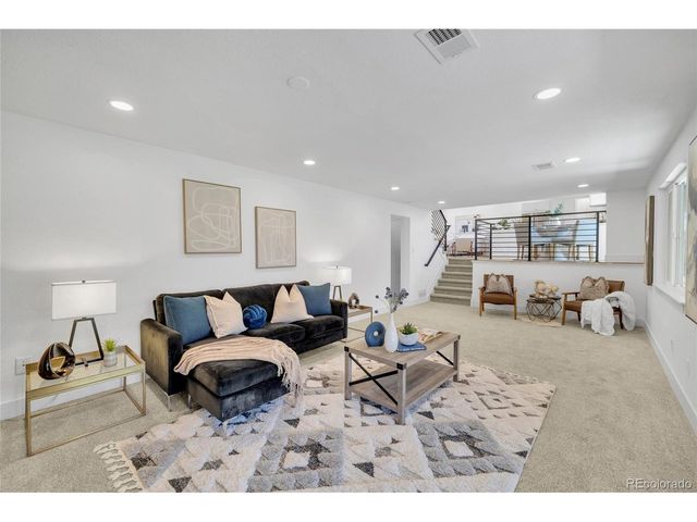 8273 Ammons Cir, Arvada, CO 80005