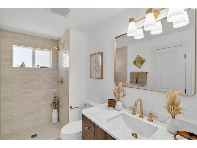 8273 Ammons Cir, Arvada, CO 80005