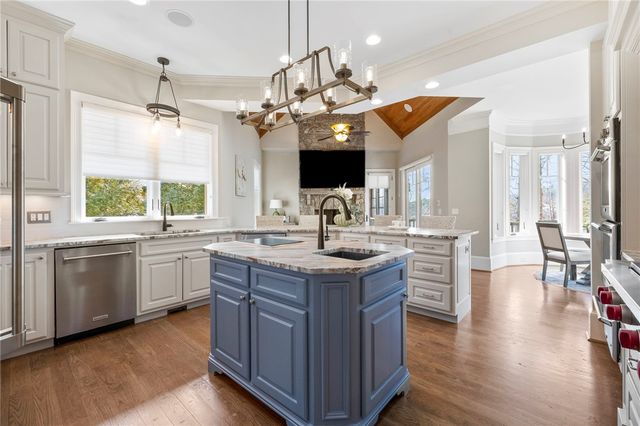 314 Palmer Way, Sunset, SC 29685