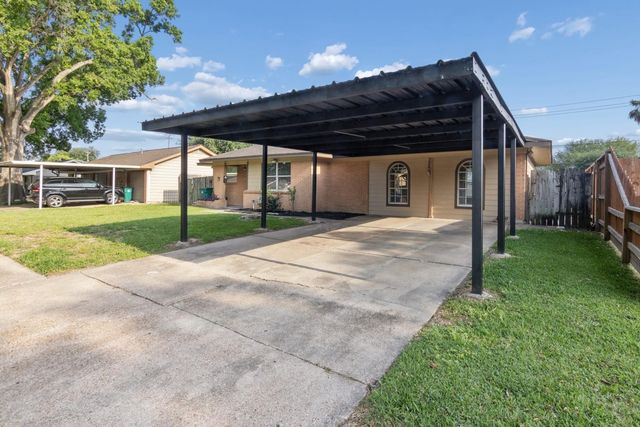3518 Thornwood Drive, Pasadena, TX 77503