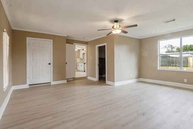 3518 Thornwood Drive, Pasadena, TX 77503
