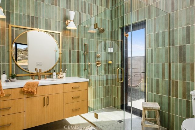 6738 Saddleback, Joshua Tree, CA 92252