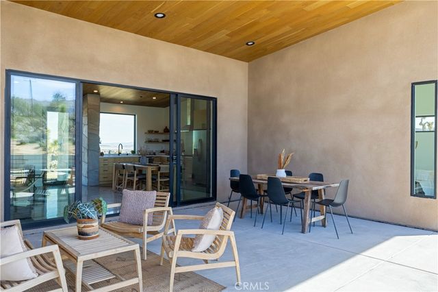 6738 Saddleback, Joshua Tree, CA 92252