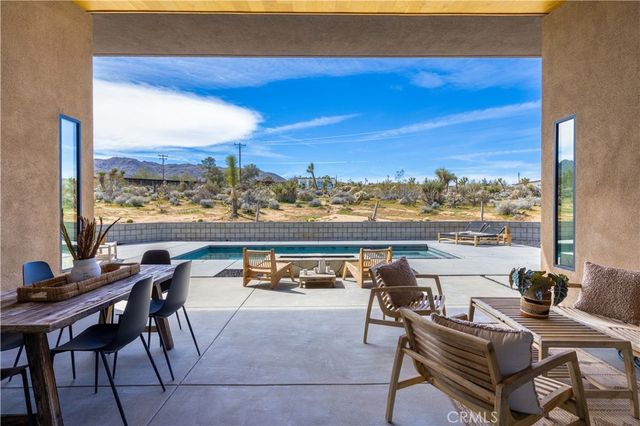 6738 Saddleback, Joshua Tree, CA 92252