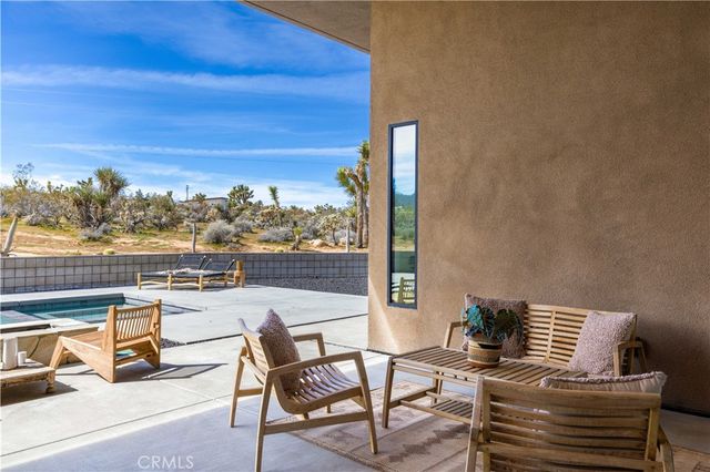 6738 Saddleback, Joshua Tree, CA 92252