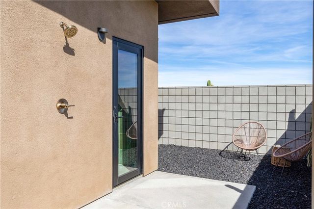 6738 Saddleback, Joshua Tree, CA 92252