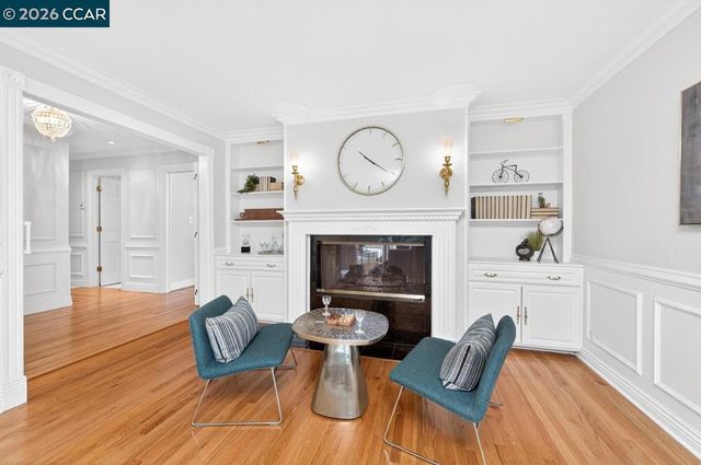 2201 Loch Ln, Walnut Creek, CA 94598