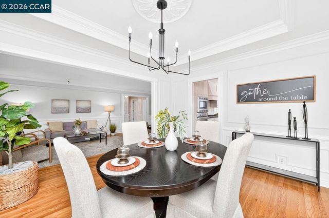 2201 Loch Ln, Walnut Creek, CA 94598