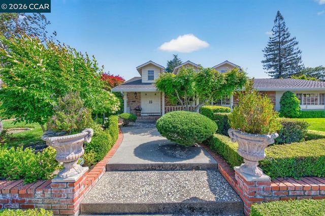 2201 Loch Ln, Walnut Creek, CA 94598