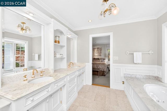 2201 Loch Ln, Walnut Creek, CA 94598