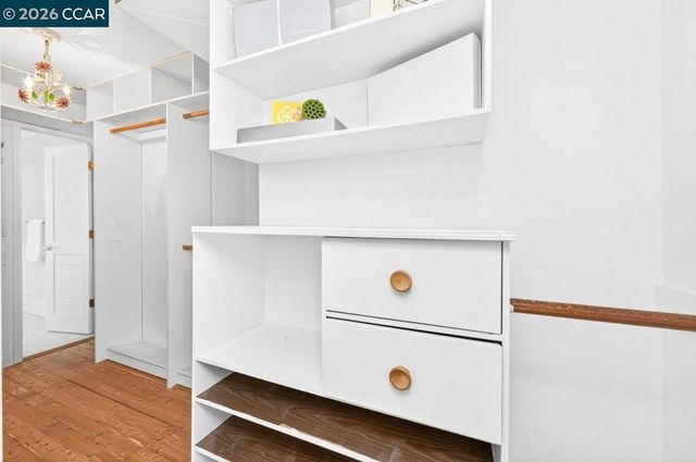 2201 Loch Ln, Walnut Creek, CA 94598