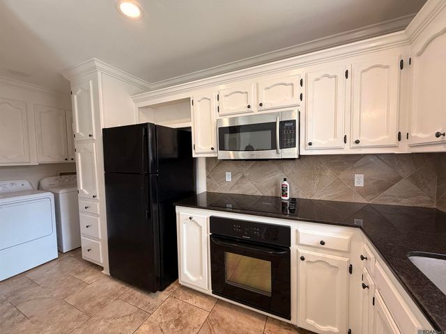 9843 Siegen Ln, Baton Rouge, LA 70810