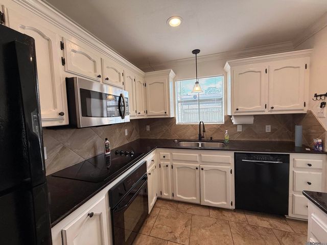9843 Siegen Ln, Baton Rouge, LA 70810